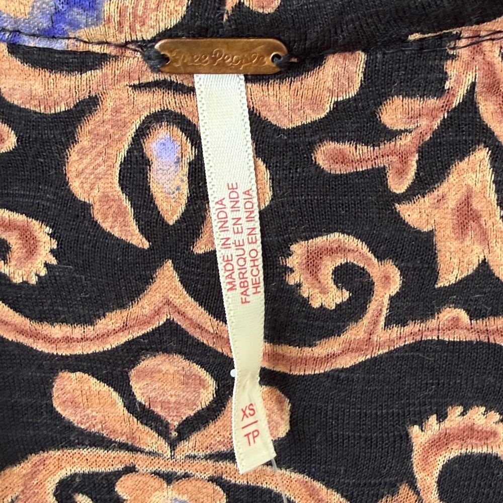 37. | BNWT | Free People | Printed Bridgette Tunic - Picture 4 of 5